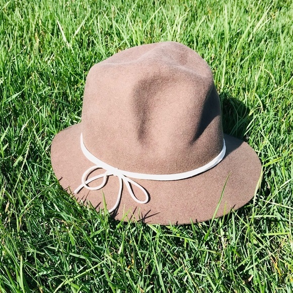 Hat Attack Wool Hat Brown/White main image 2